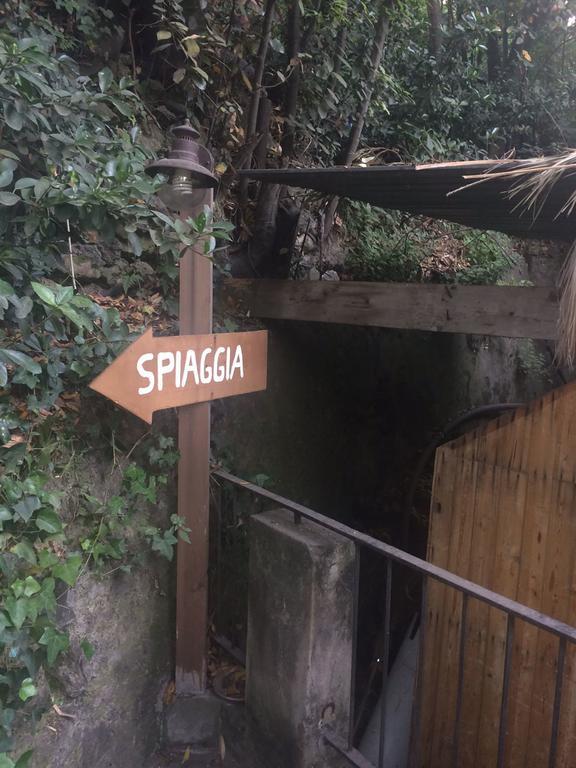 Il Capriccio Di Maria Guest House Vietri Luaran gambar