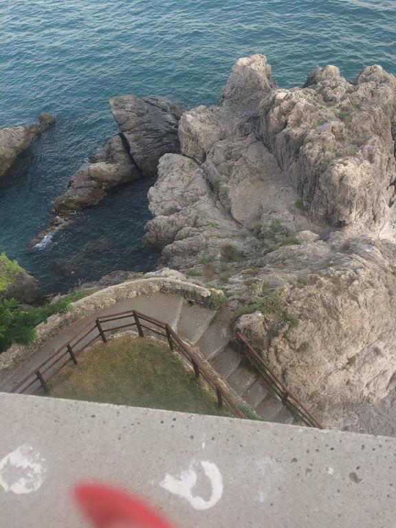 Il Capriccio Di Maria Guest House Vietri Luaran gambar