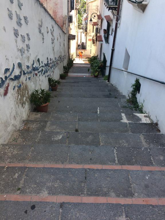 Il Capriccio Di Maria Guest House Vietri Luaran gambar