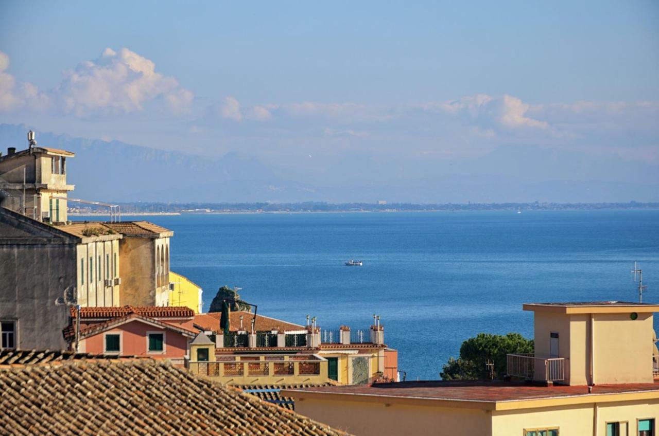 Il Capriccio Di Maria Guest House Vietri Luaran gambar