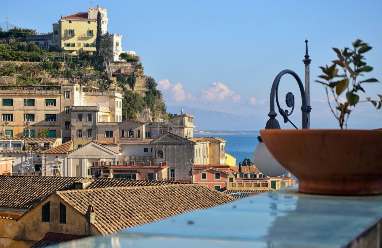 Il Capriccio Di Maria Guest House Vietri Luaran gambar